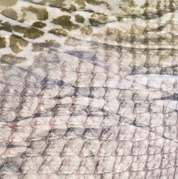 Adrienne Landau Silk Leopard print scarf - Picture 12 of 15